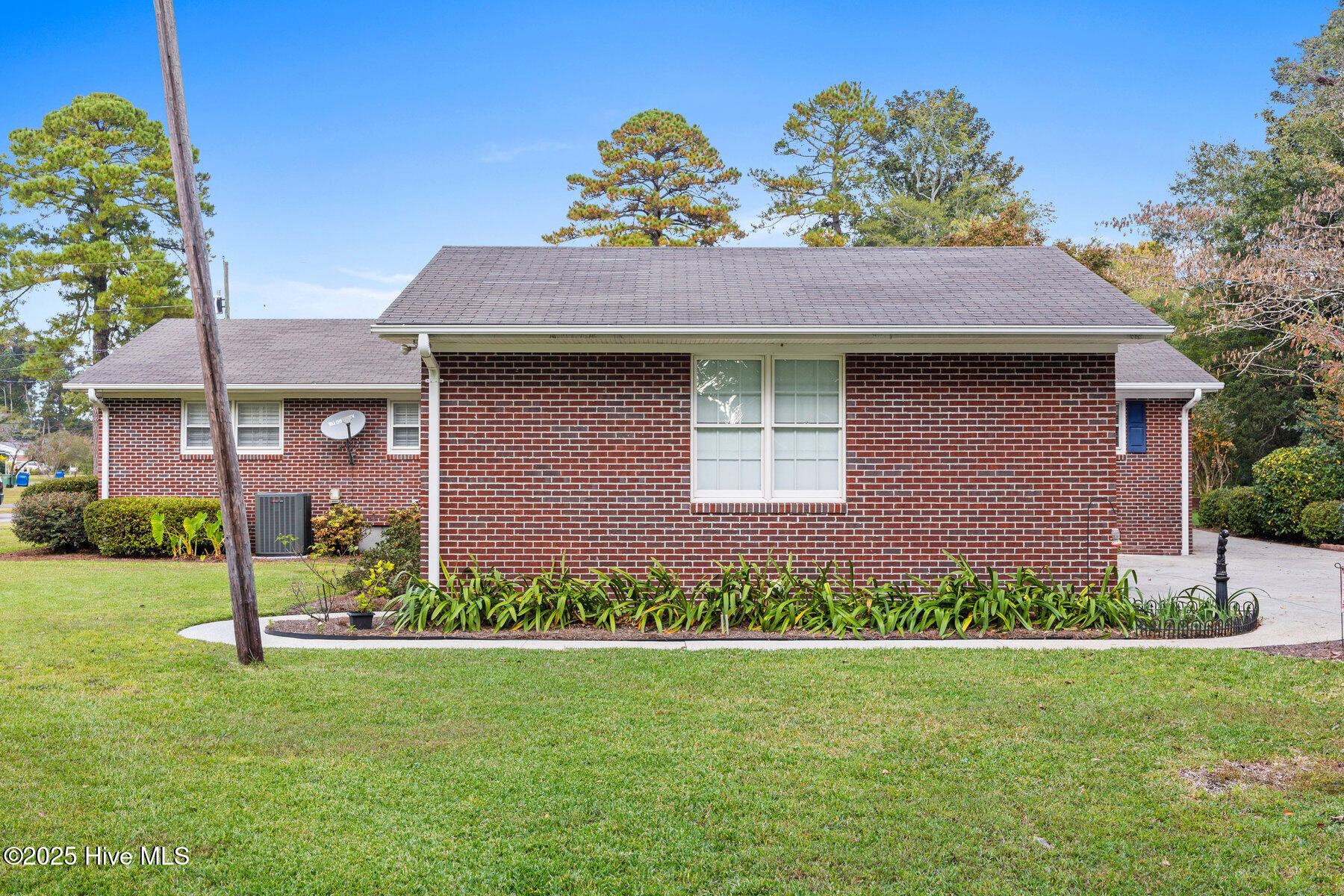 3830 Edgewood Road Wilmington, NC 28403 - Photo 32 of 37 004_3830_edgewood_road_final-4_64
