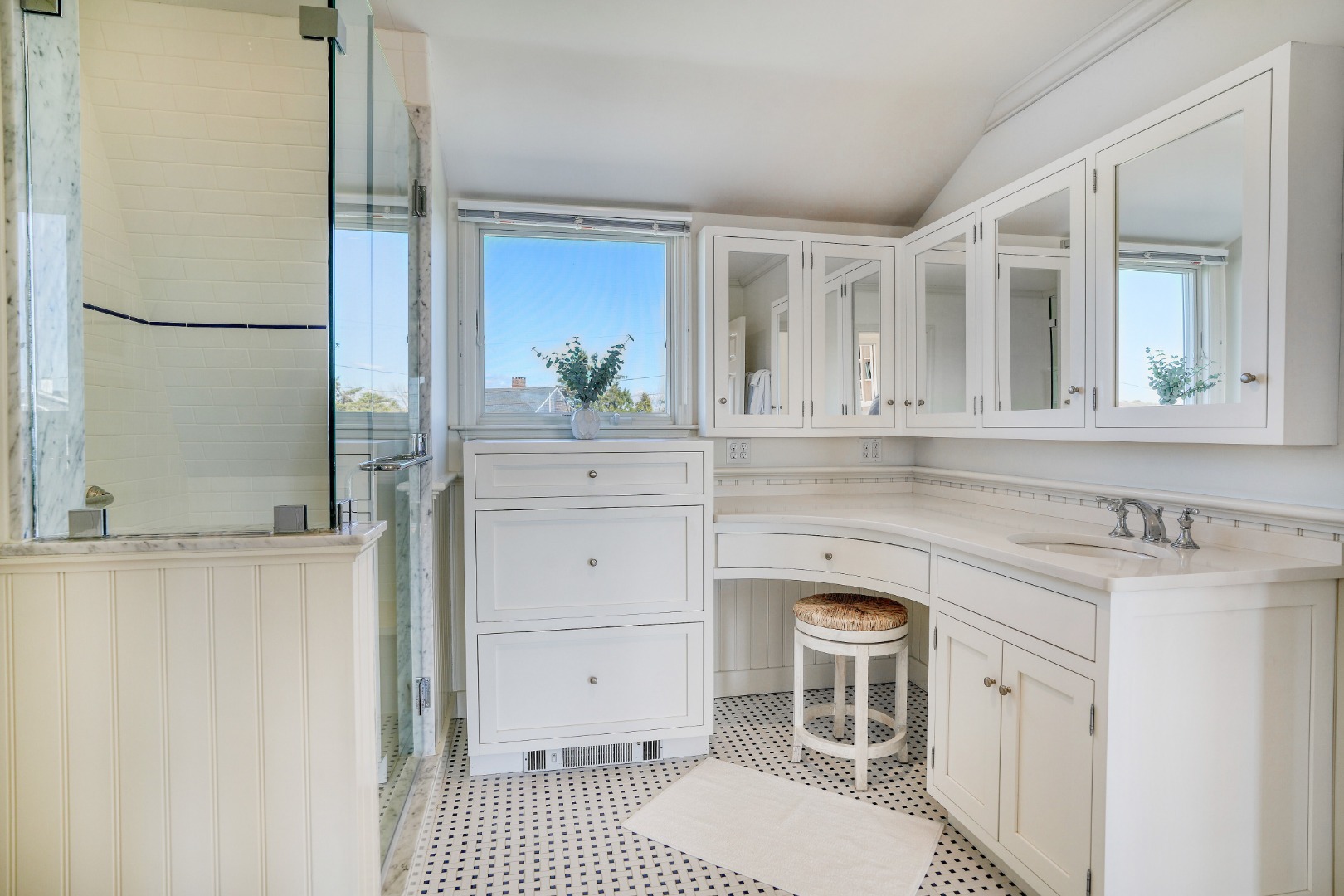 103 Edgartown Bay Road Edgartown, MA 02539 - Photo 11 of 30 Full bathroom on 2nd level