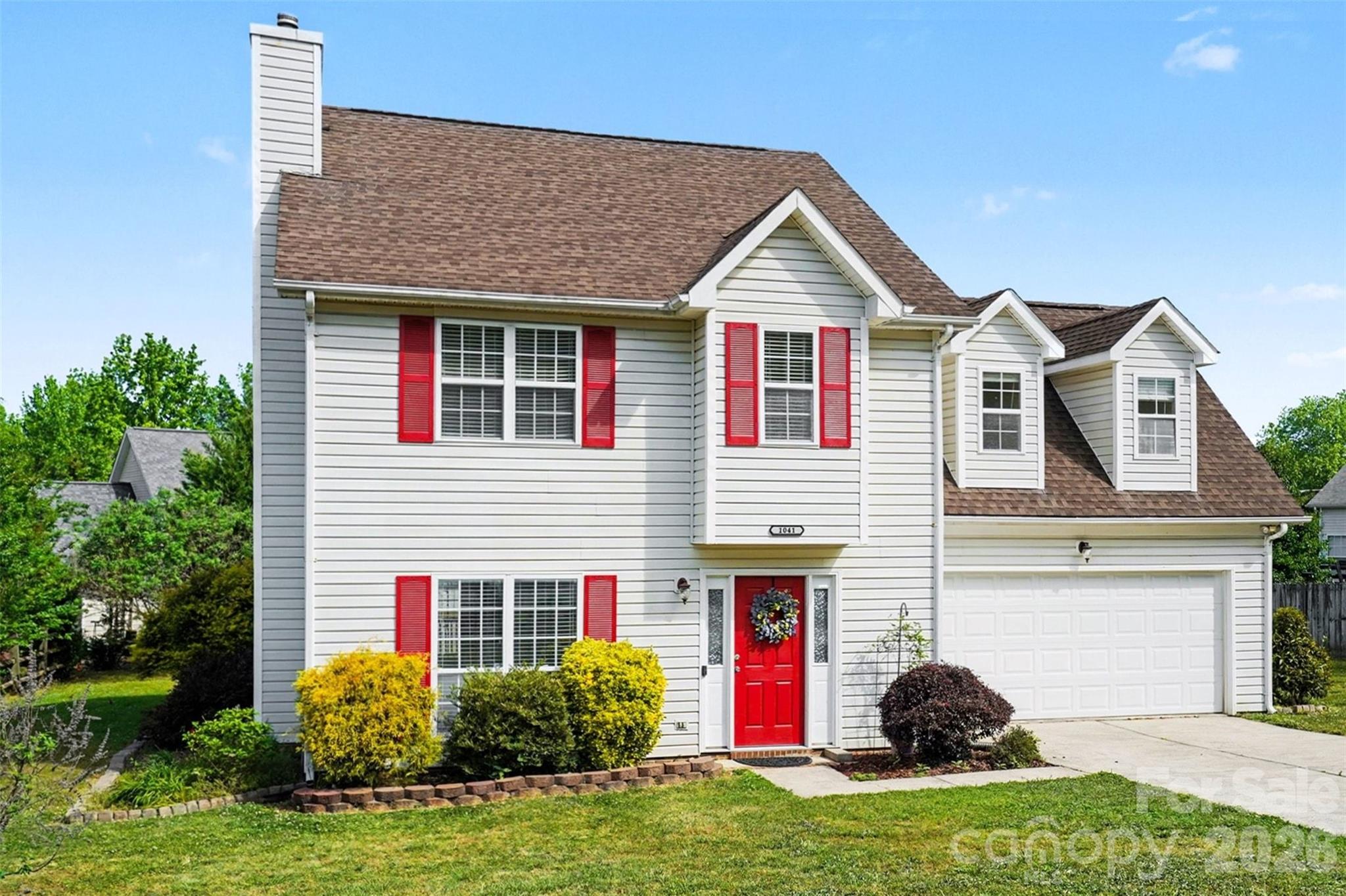 1041 Chaucery Lane Matthews, NC 28104 - Photo 2 of 35
