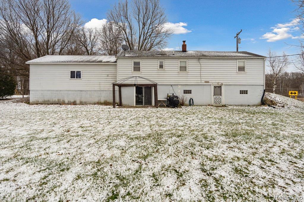 3488 Bronson Lake Road Lapeer, MI 48446 - Photo 31 of 39