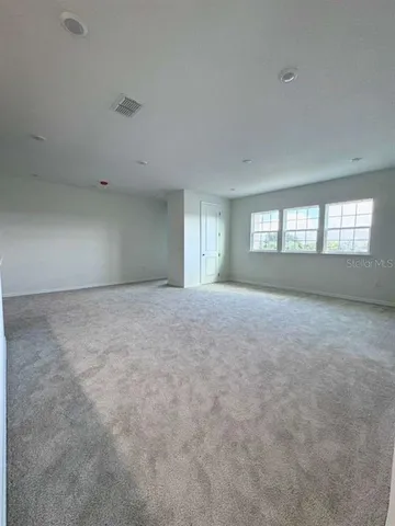 a view of empty room with window