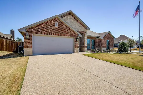 $549,000 | 6829 Canyon Rock Drive, Benbrook, TX 76126
