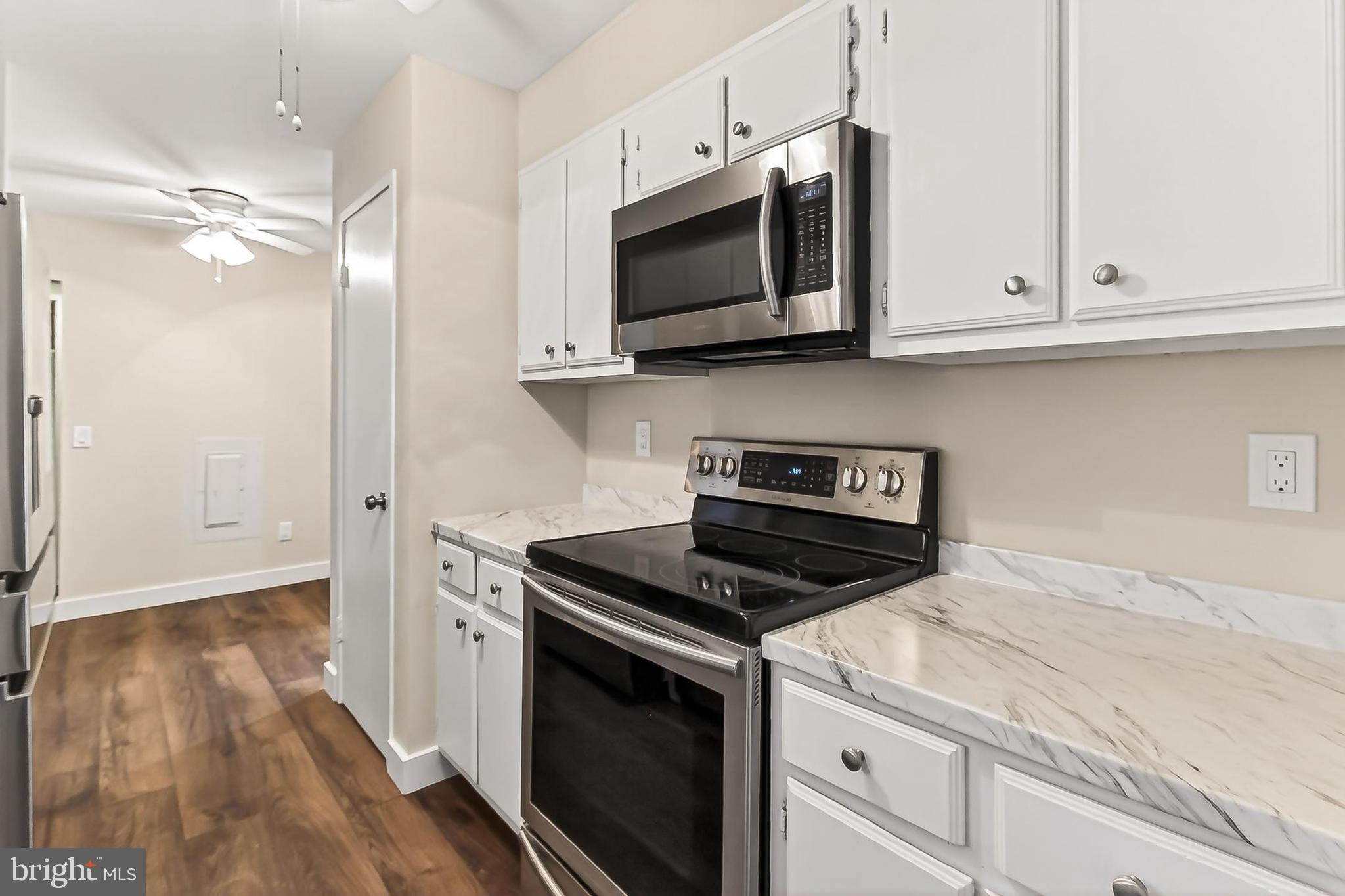 6101 Edsall Road, Unit 312 Alexandria, VA 22304 - Photo 18 of 78 Kitchen