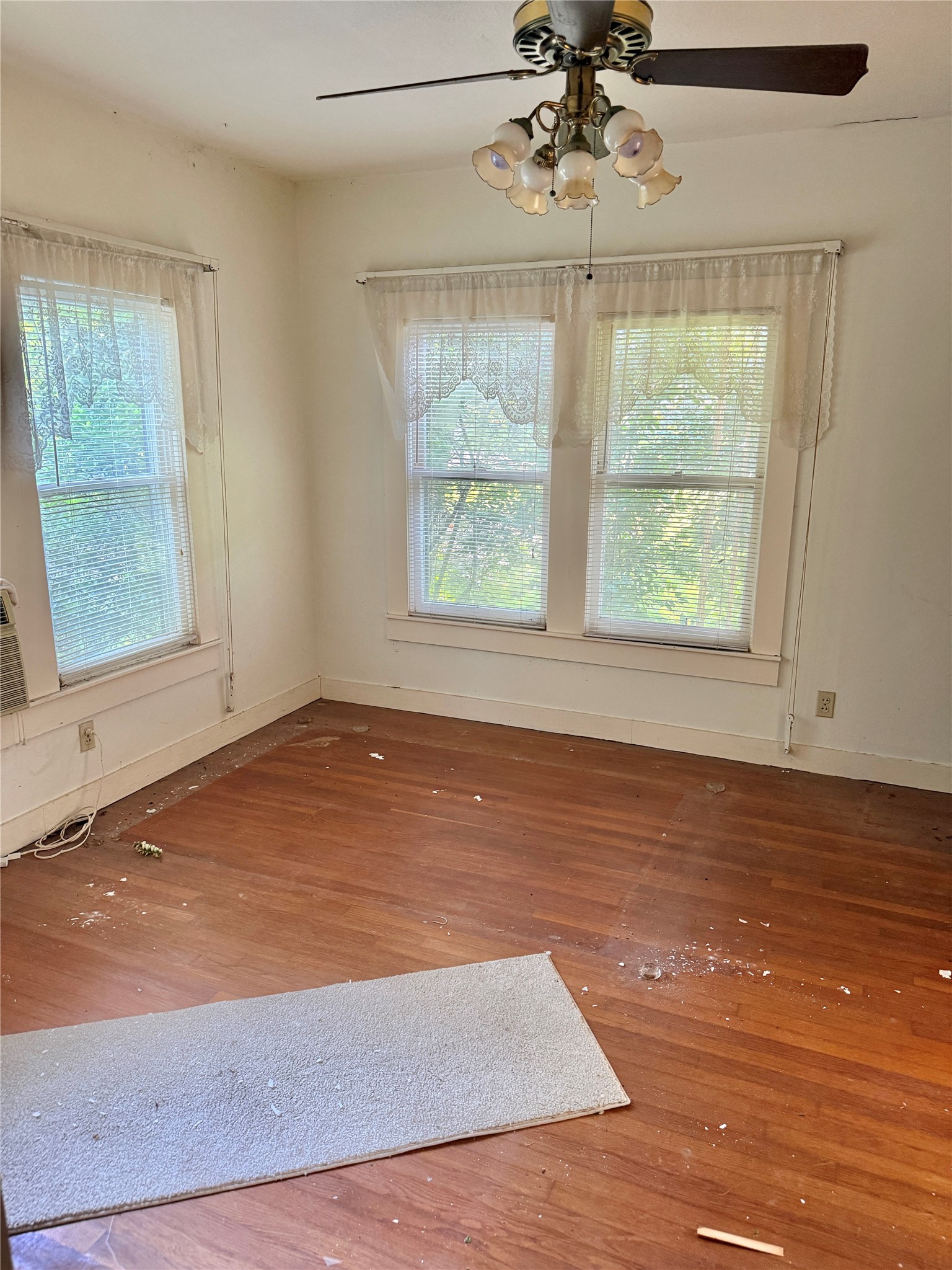 809 West Elder Street Colmesneil, TX 75938 - Photo 12 of 15