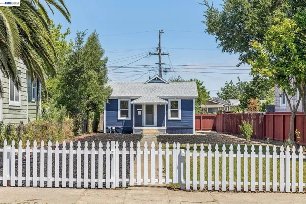 $379,900 | 212 Illinois Street, Vallejo, CA 94590