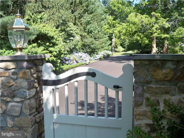 108 Cathcart Road Ambler, PA 19002 - Photo 1 of 25 Gallery Image 1
