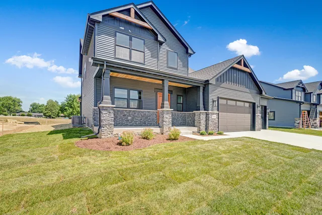 $588,989 | 1660 Forest Ridge Drive, Valparaiso, IN 46385