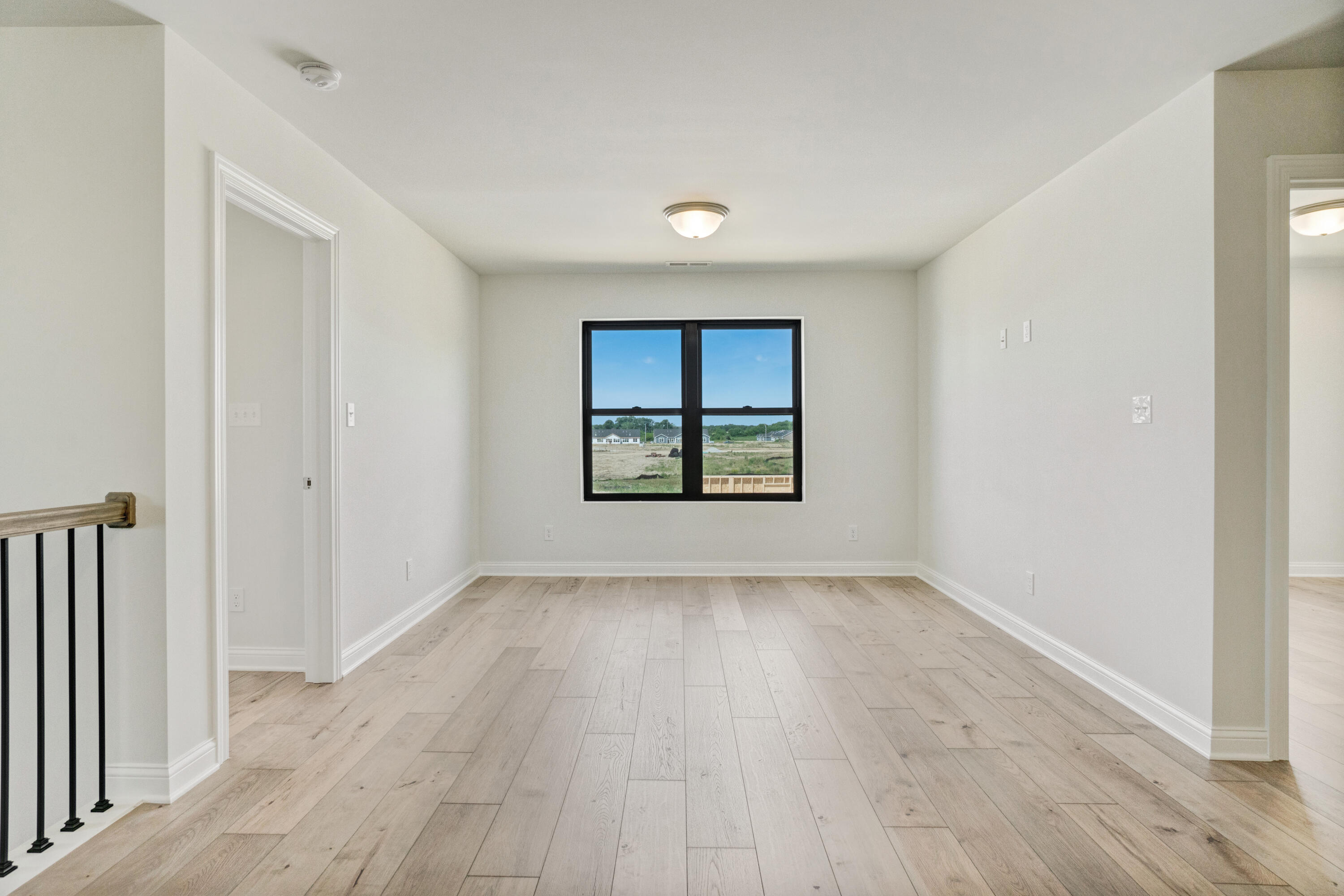 1660 Forest Ridge Drive Valparaiso, IN 46385 - Photo 12 of 22 3000x2000