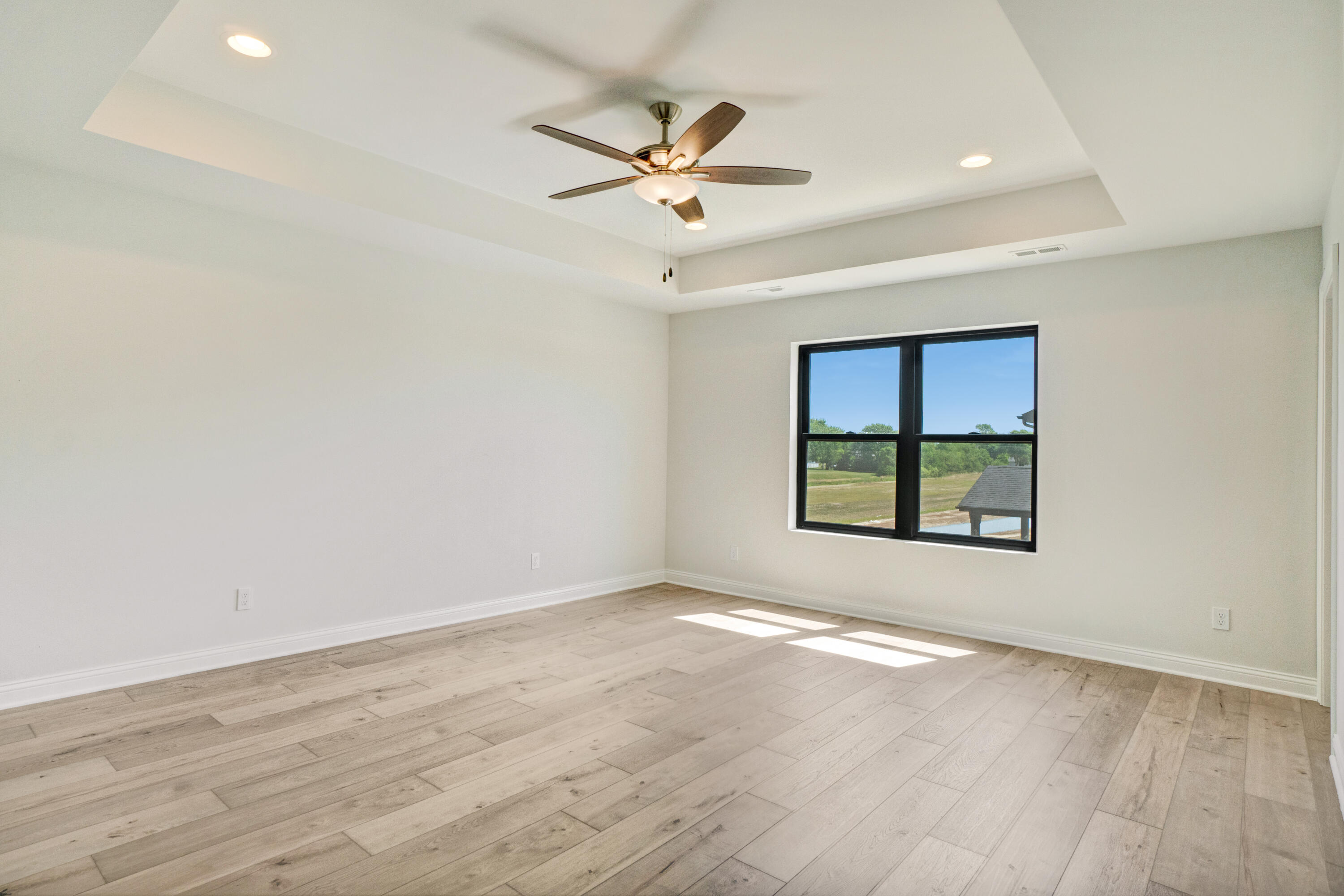 1660 Forest Ridge Drive Valparaiso, IN 46385 - Photo 16 of 22 3000x2000