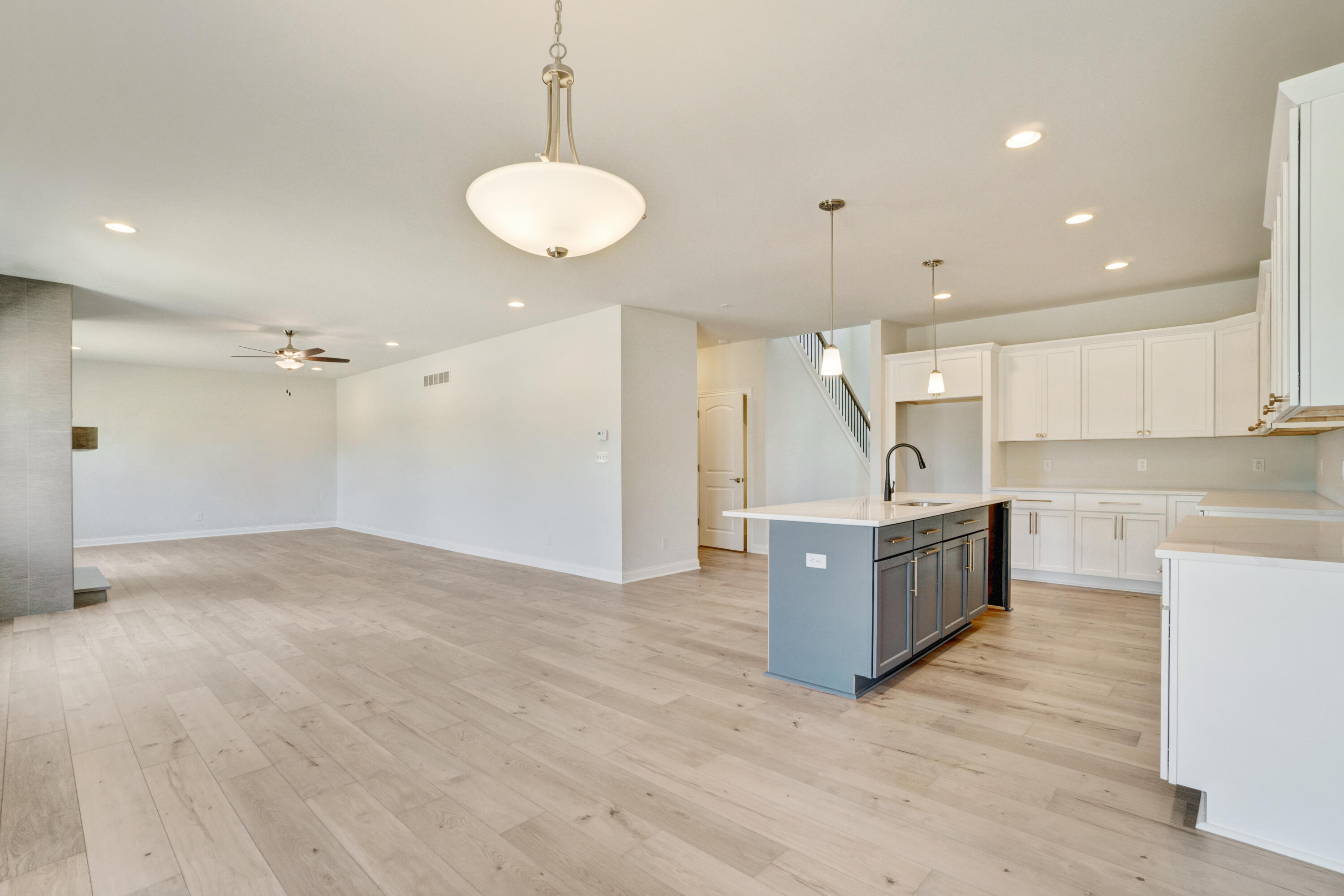 1660 Forest Ridge Drive Valparaiso, IN 46385 - Photo 4 of 22 3000x2000