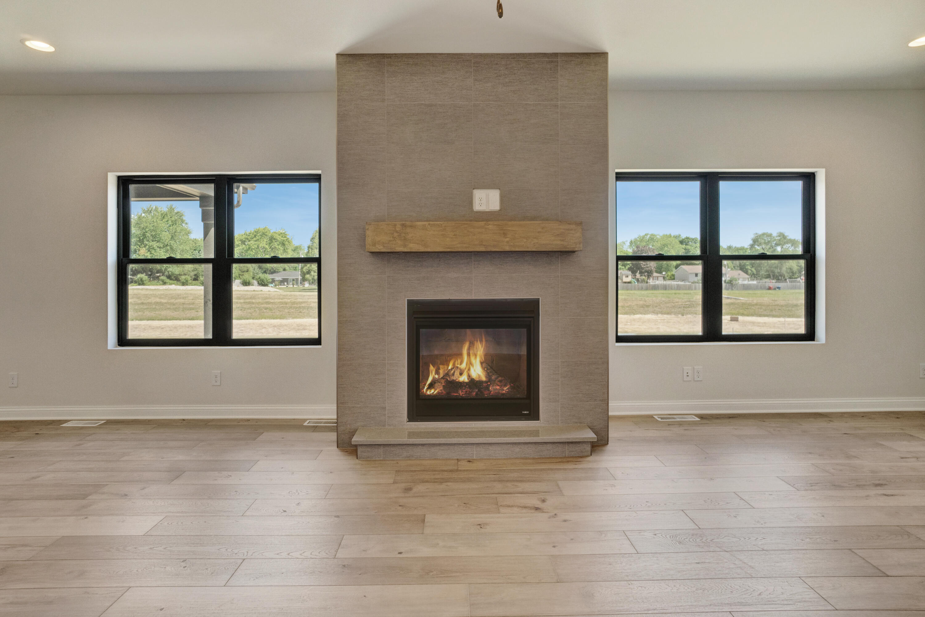 1660 Forest Ridge Drive Valparaiso, IN 46385 - Photo 7 of 22 3000x2000