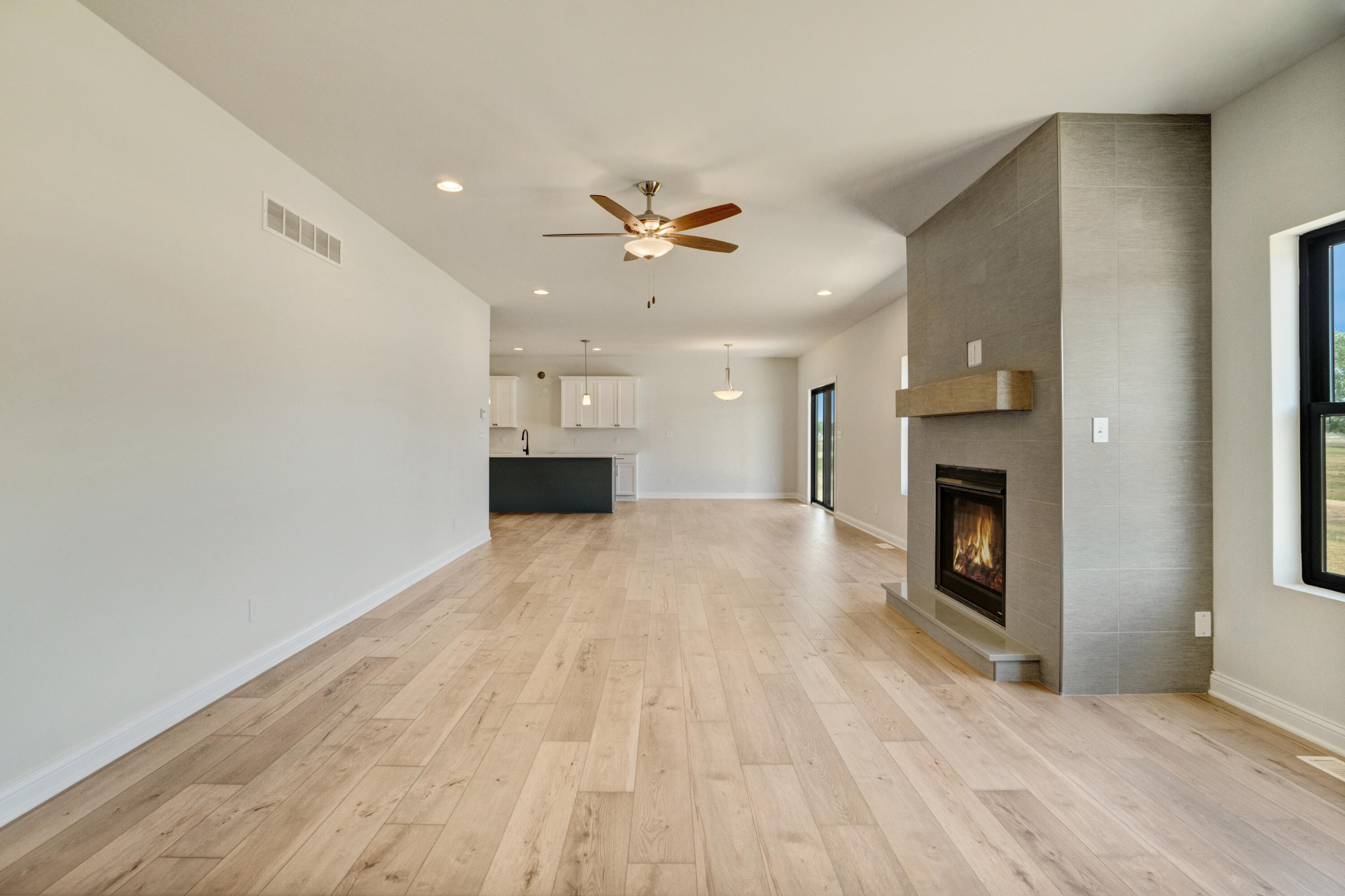 1660 Forest Ridge Drive Valparaiso, IN 46385 - Photo 8 of 22 3000x2000