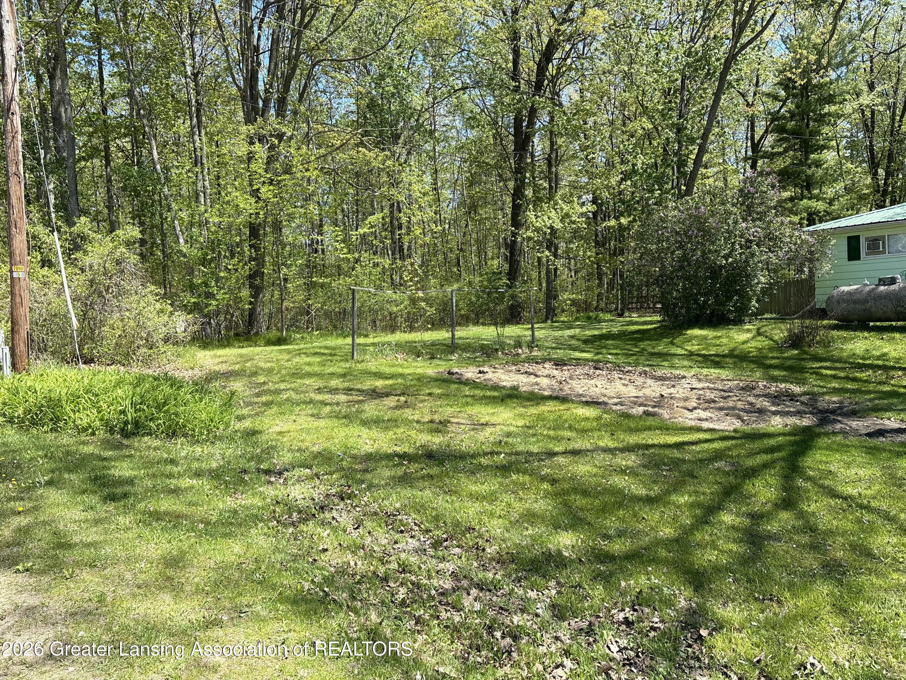 5720 West Sargent Road Gladwin, MI 48624 - Photo 4 of 15 80107369168__54E02054-8F8B-445E-A26D-D3E