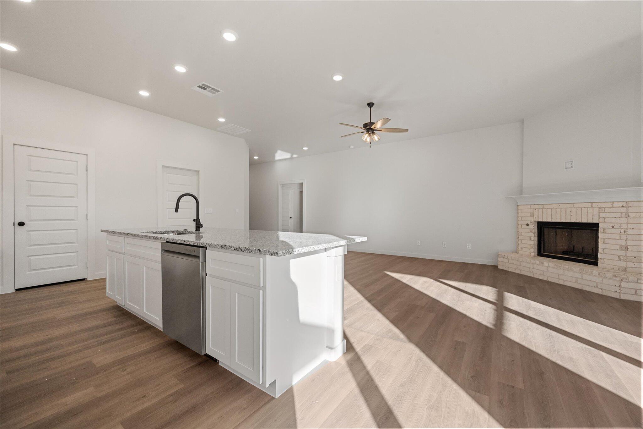 7001 56th Street Lubbock, TX 79407 - Photo 10 of 25 17-7001 56th_7658