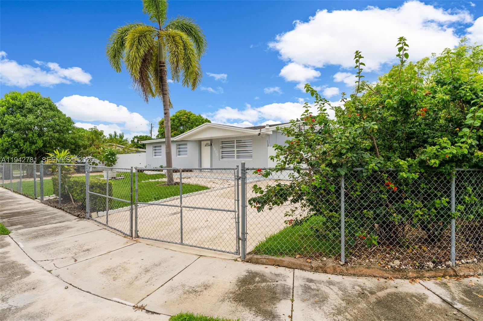 15805 Southwest 300th Terrace Homestead, FL 33033 - Photo 10 of 52 a view of a backyard
