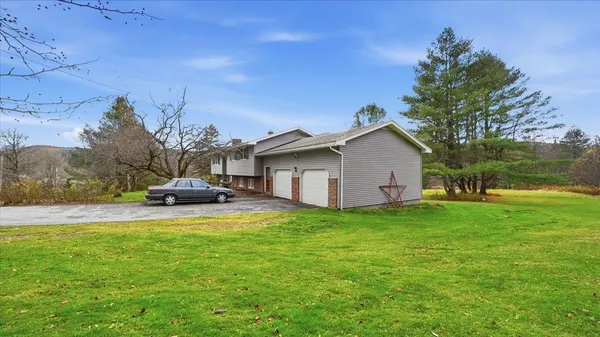 $479,000 | 387 Wilmouth Hill Road, Shrewsbury, VT 05738