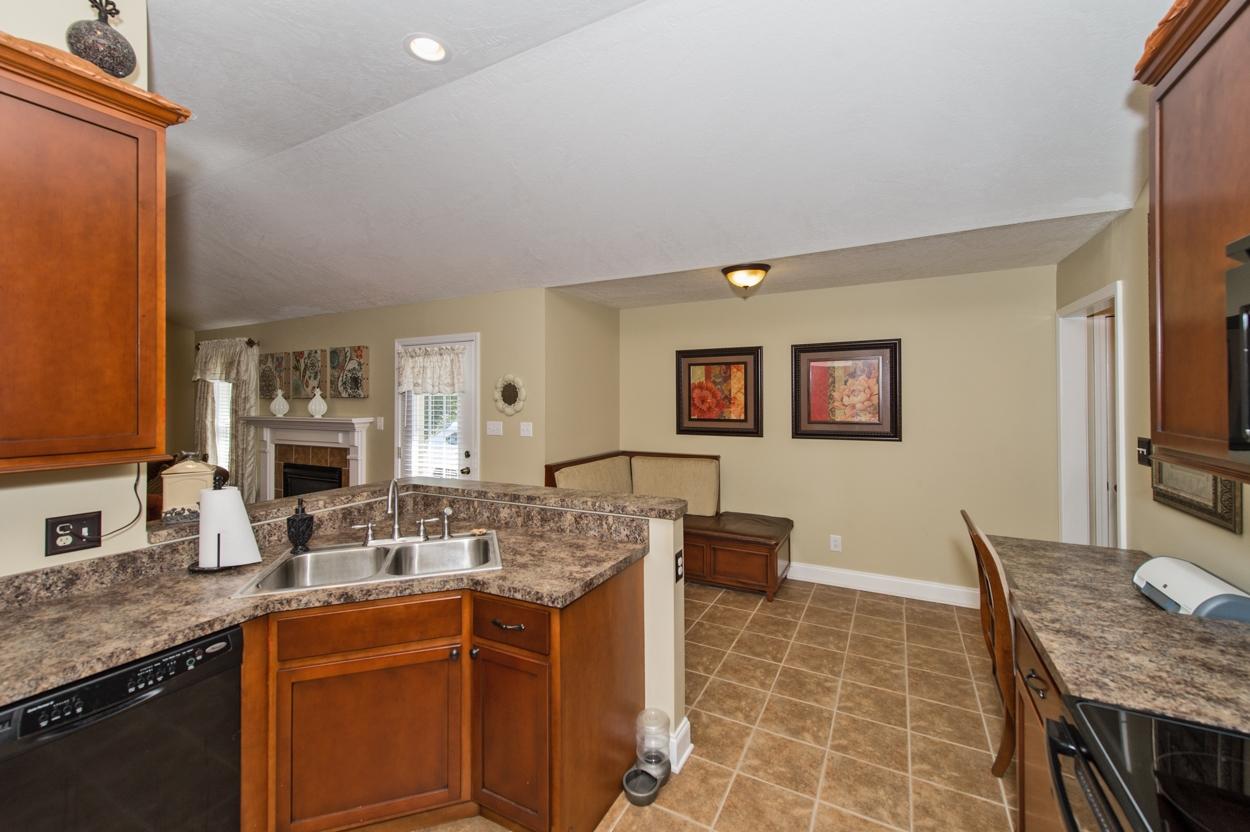 7613 Wilderness Path Road Corryton, TN 37721 - Photo 4 of 25 Beautiful kitchen w/can lighting