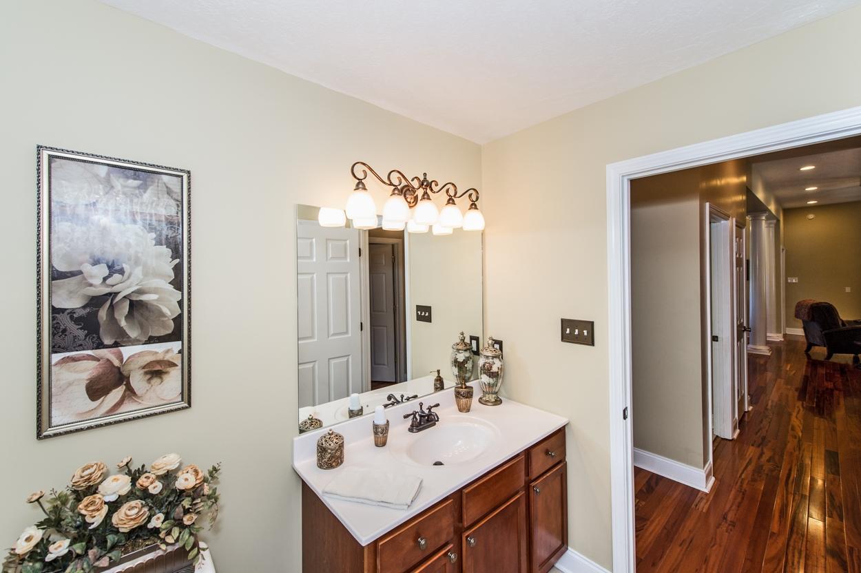 7613 Wilderness Path Road Corryton, TN 37721 - Photo 10 of 25 Hall bathroom