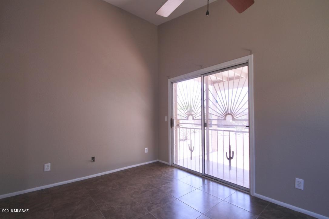 9741 North Sandy Valley Drive Tucson, AZ 85743 - Photo 7 of 23