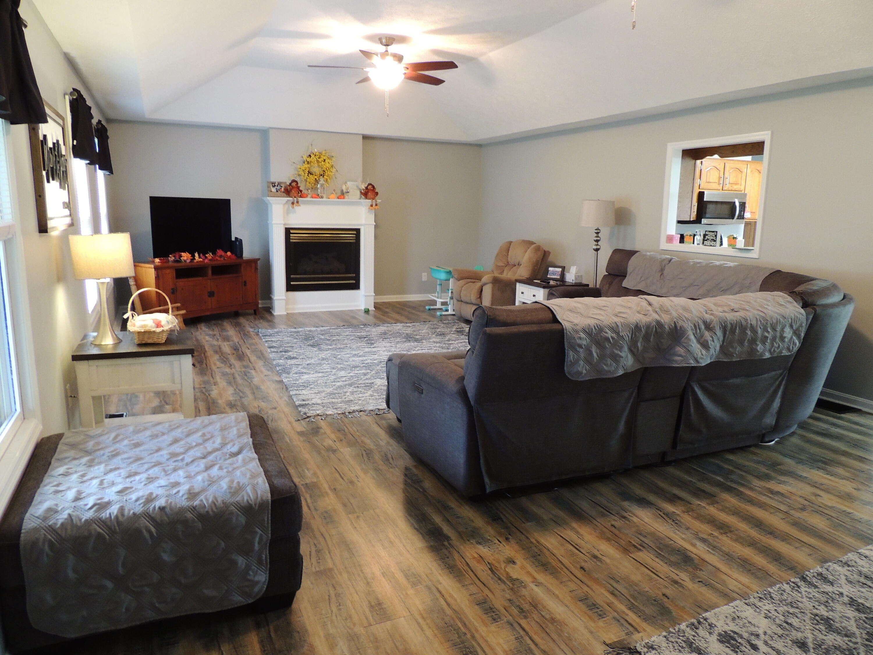 1464 Green-Wilson Road Frankfort, KY 40601 - Photo 13 of 57 main great room 2