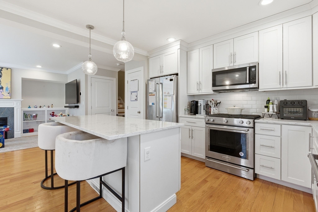 7 Spring Court, Unit A Woburn, MA 01801 - Photo 9 of 40