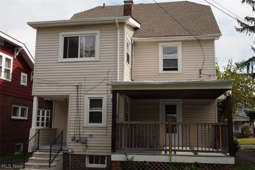 1044 Quilliams Road Cleveland, OH 44121 - Photo 2 of 8