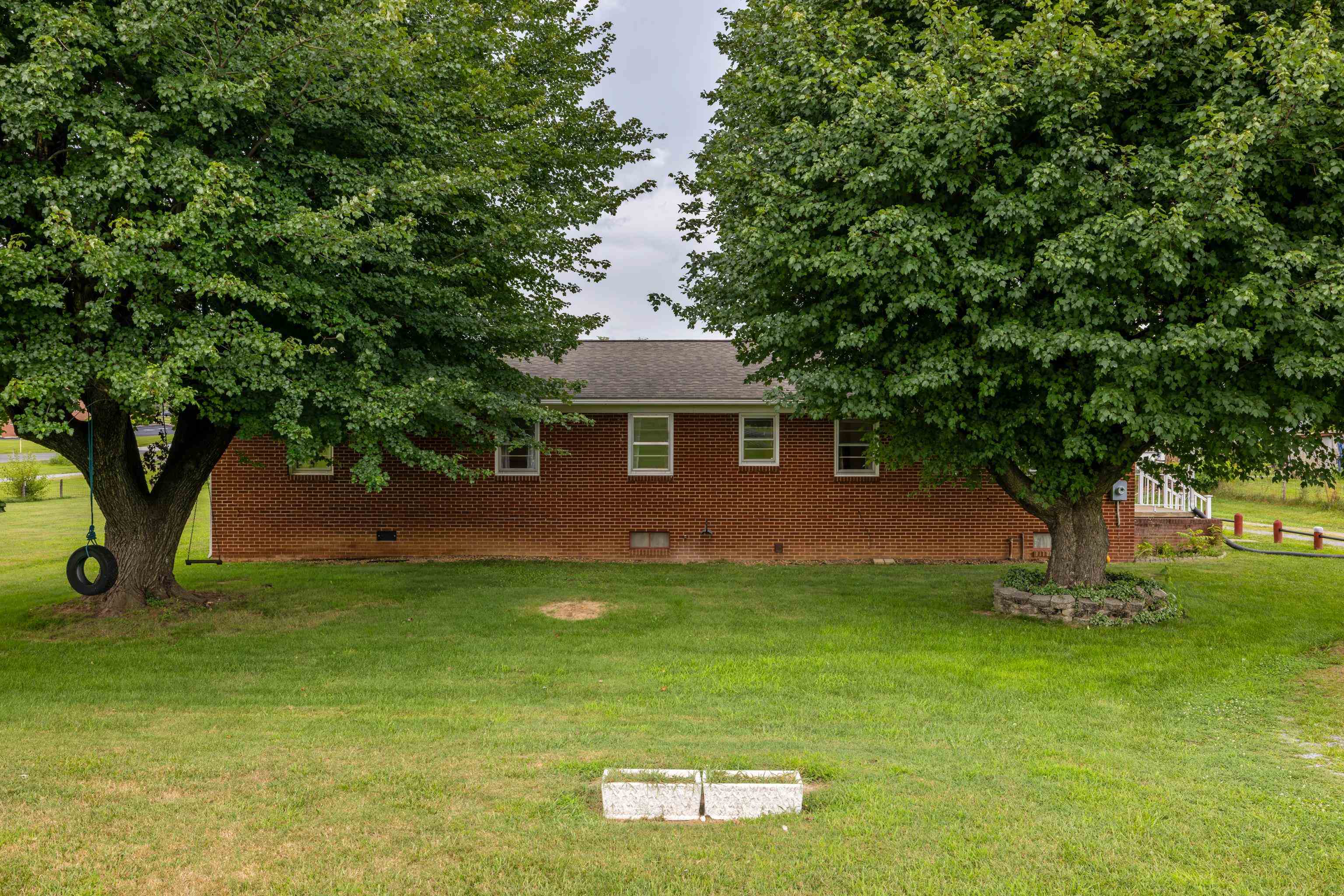 14386 Rockingham Pike Elkton, VA 22827 - Photo 34 of 50 Gallery Image 34