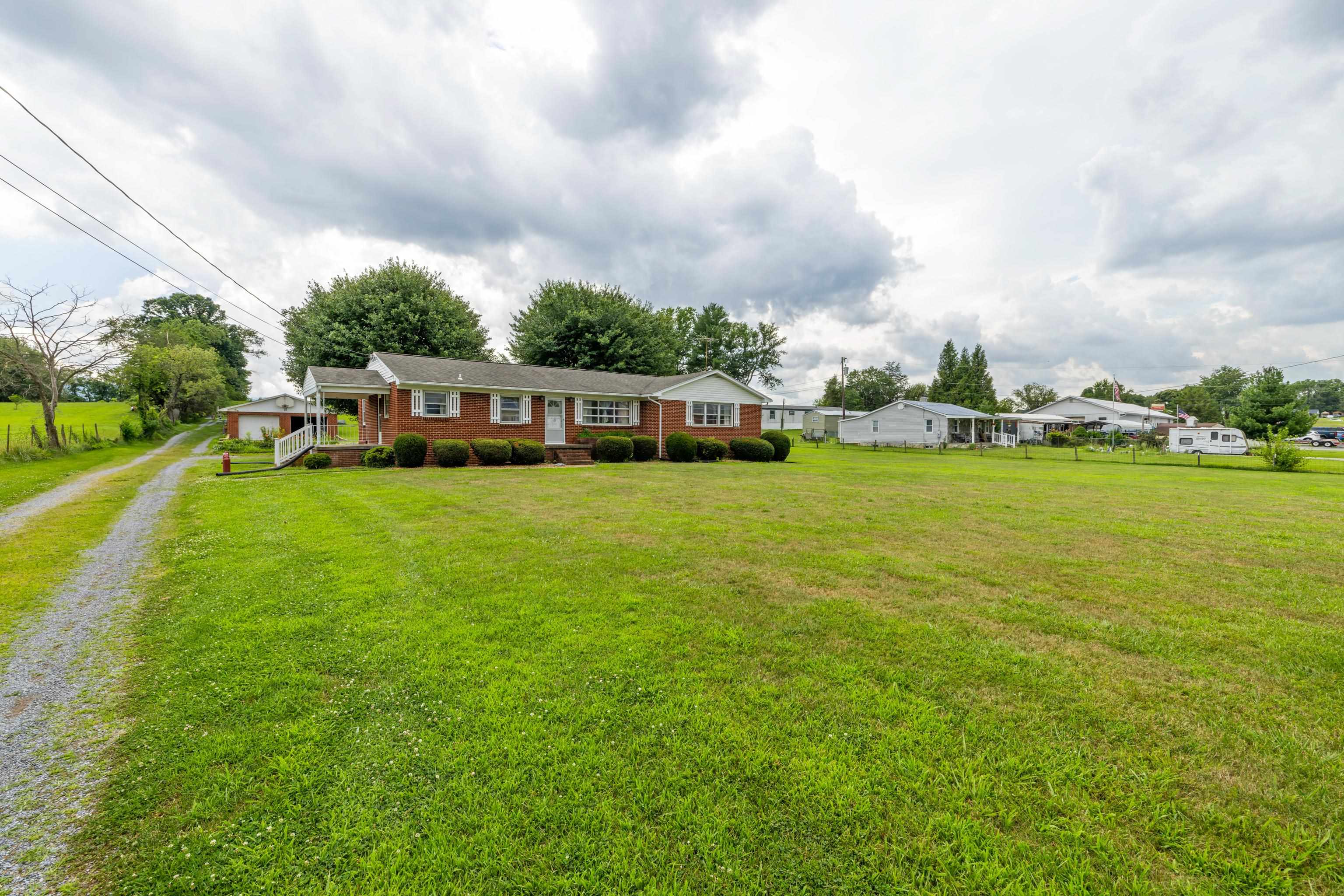 14386 Rockingham Pike Elkton, VA 22827 - Photo 4 of 50 Gallery Image 4