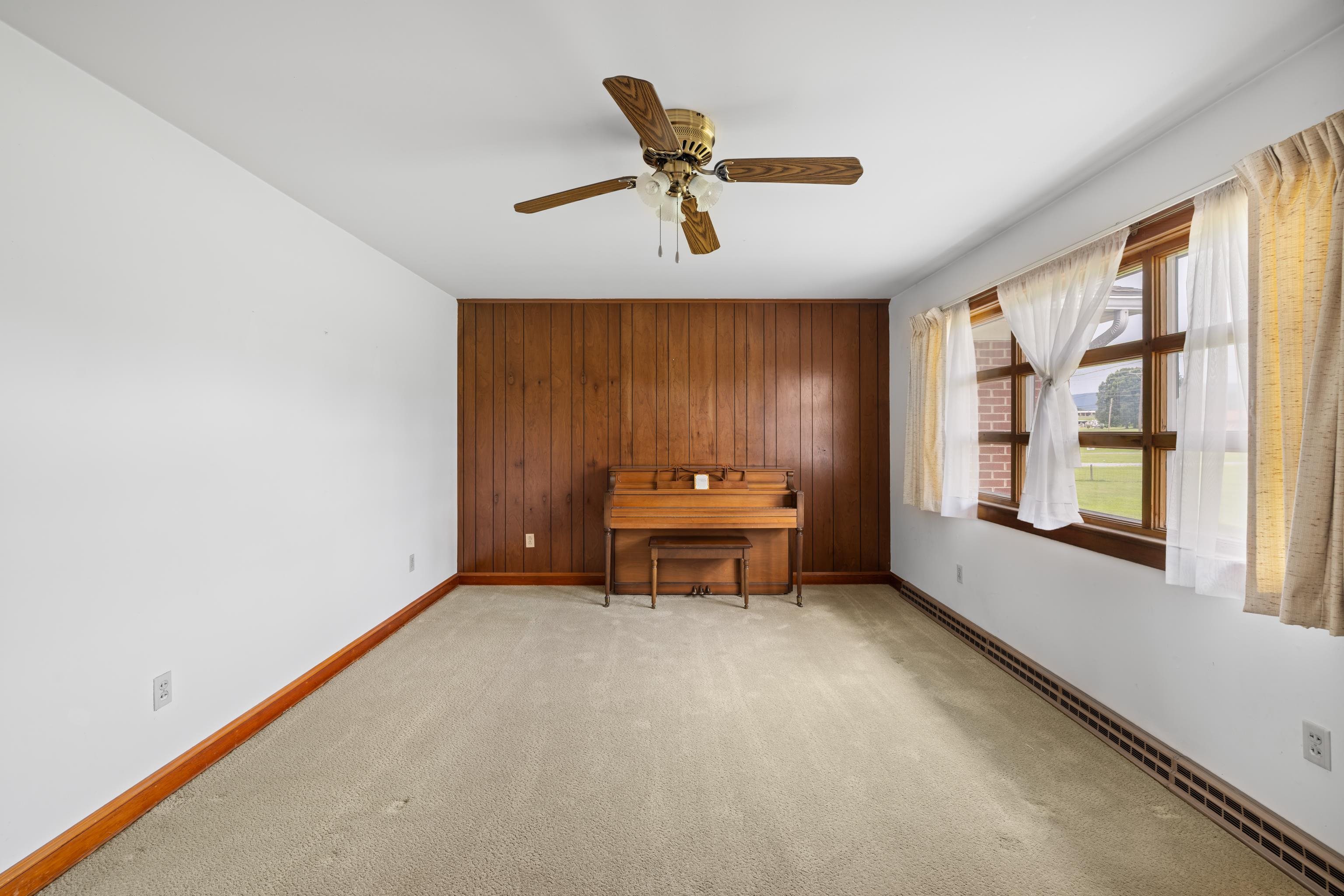 14386 Rockingham Pike Elkton, VA 22827 - Photo 6 of 50 Gallery Image 6