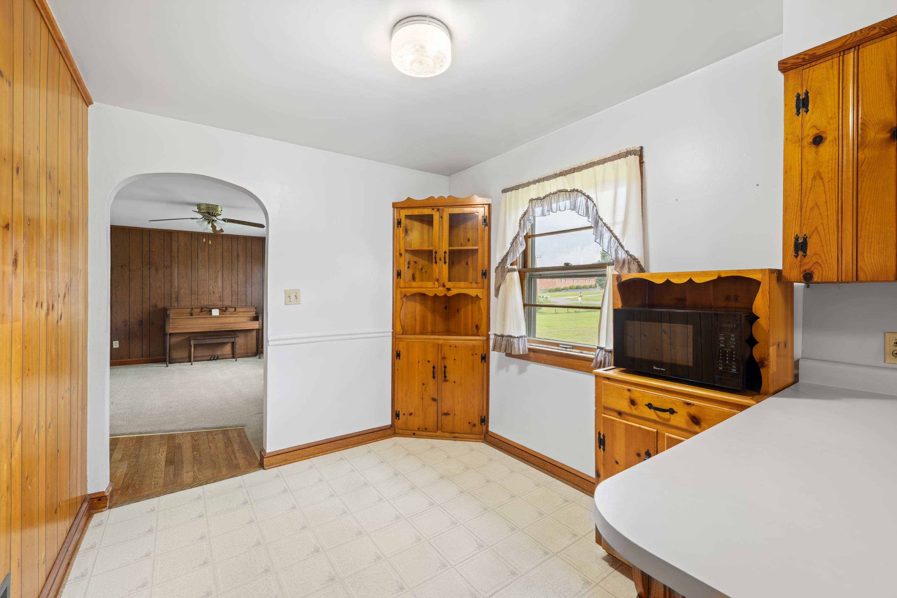 14386 Rockingham Pike Elkton, VA 22827 - Photo 8 of 50 Gallery Image 8