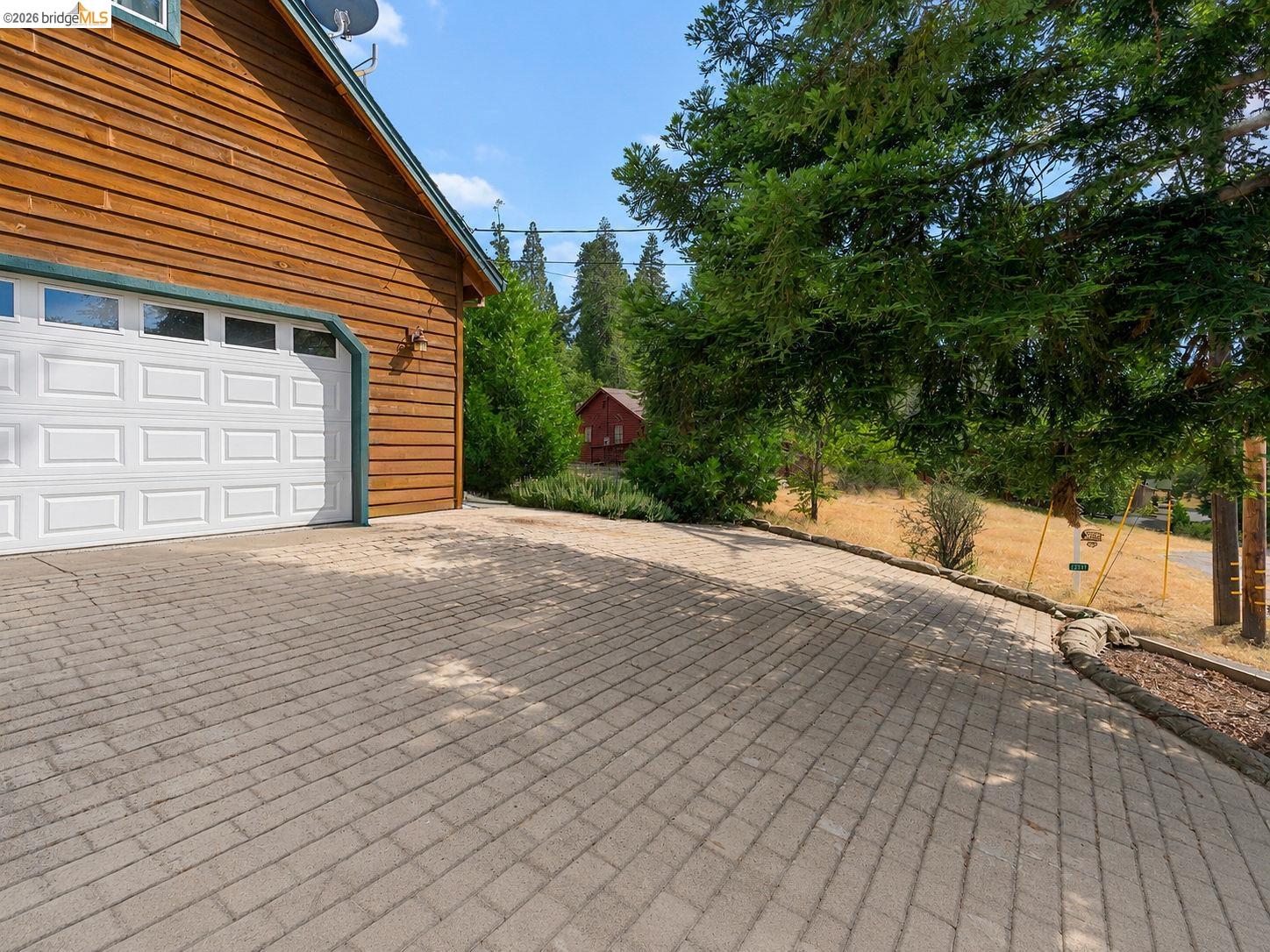 22401 Ridge Road Twain Harte, CA 95383 - Photo 43 of 56 Garage