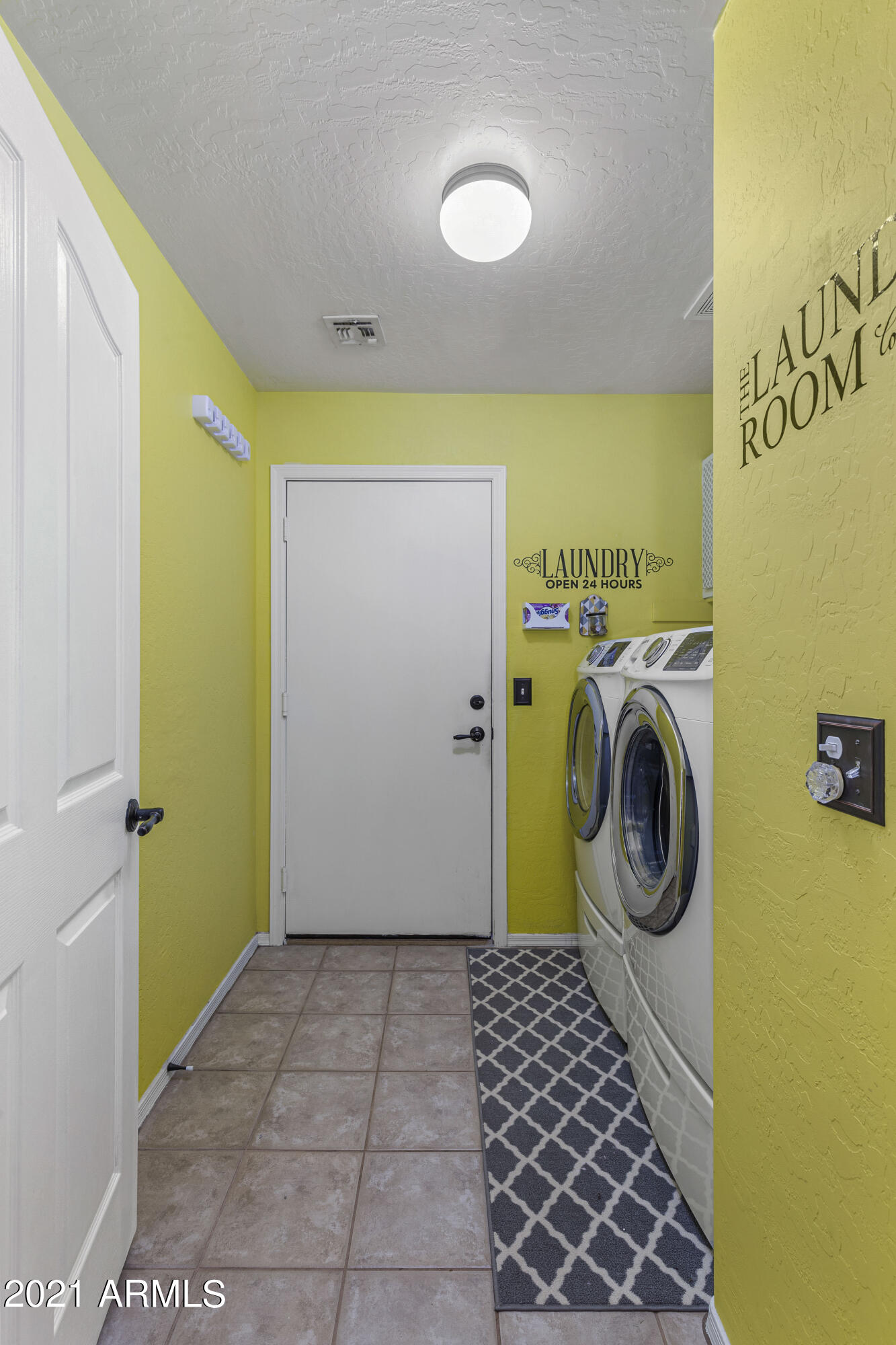15431 East Via Del Rancho Gilbert, AZ 85298 - Photo 25 of 46 Laundry Room