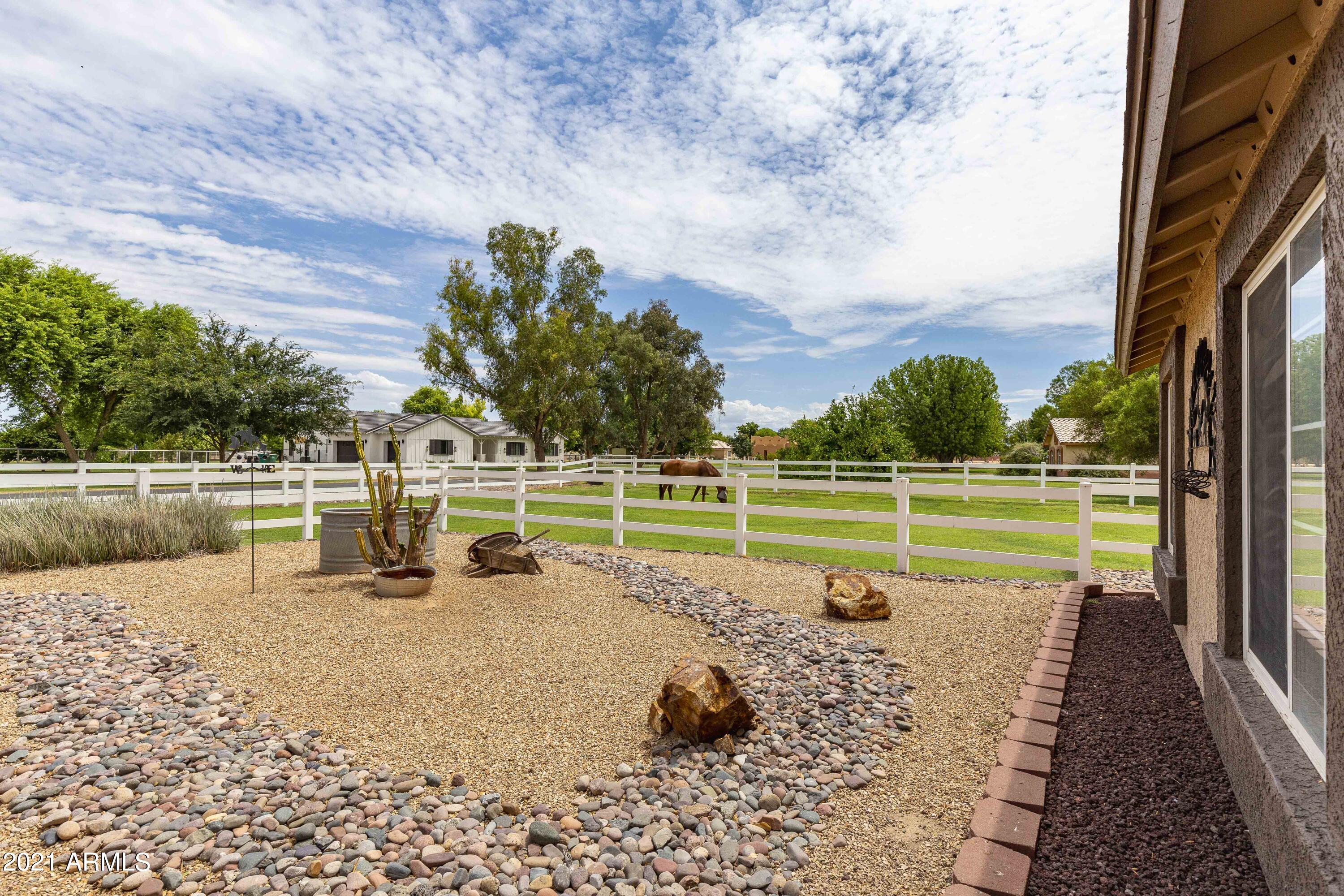 15431 East Via Del Rancho Gilbert, AZ 85298 - Photo 8 of 46 Front Yard