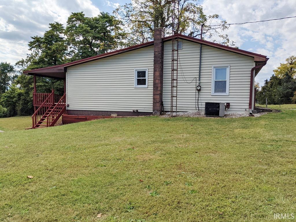 9325 West Carter Road Bloomington, IN 47403 - Photo 2 of 30
