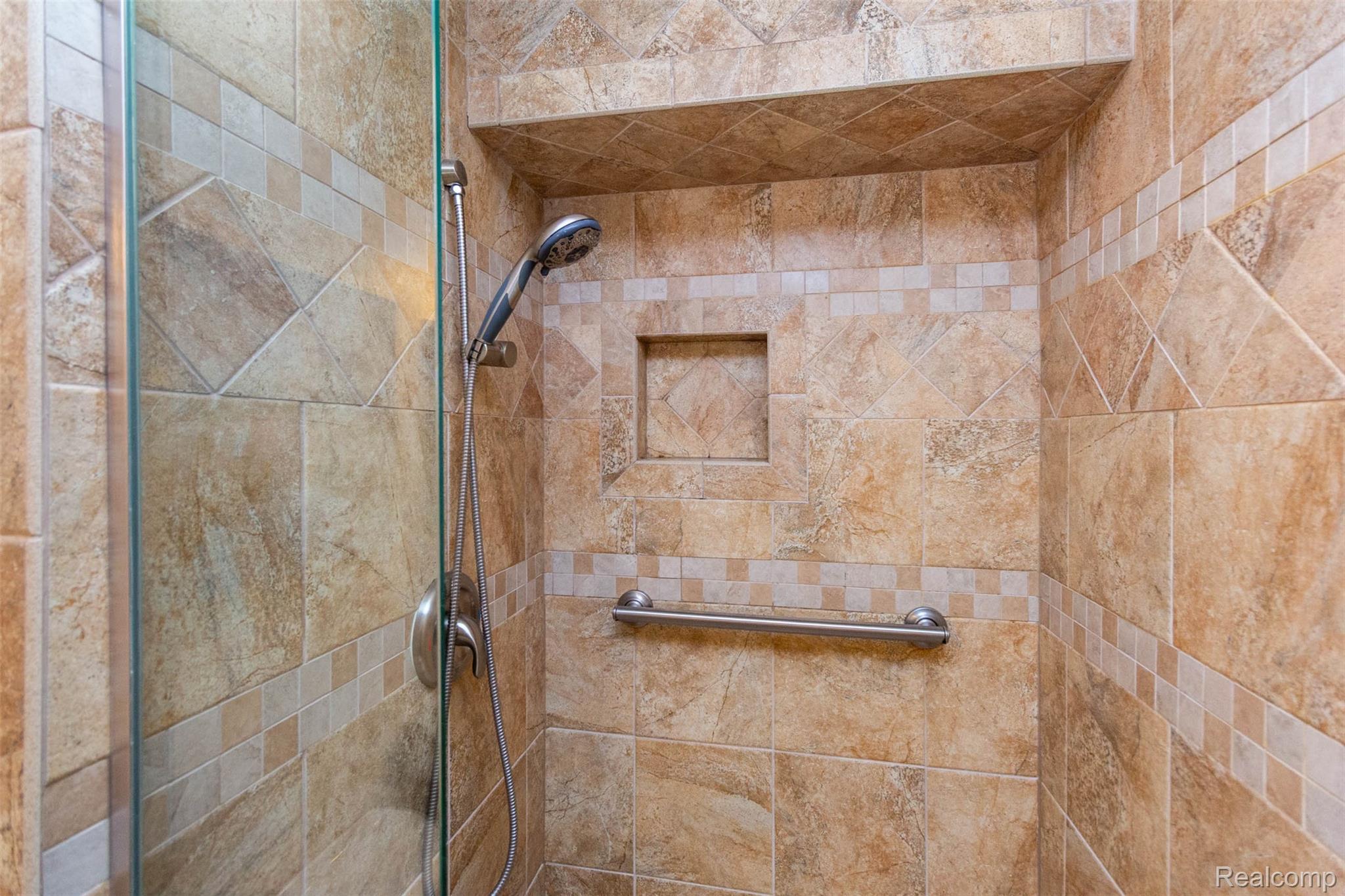 315 Meadowlake Road Canton, MI 48188 - Photo 28 of 43 interior (23).jpg