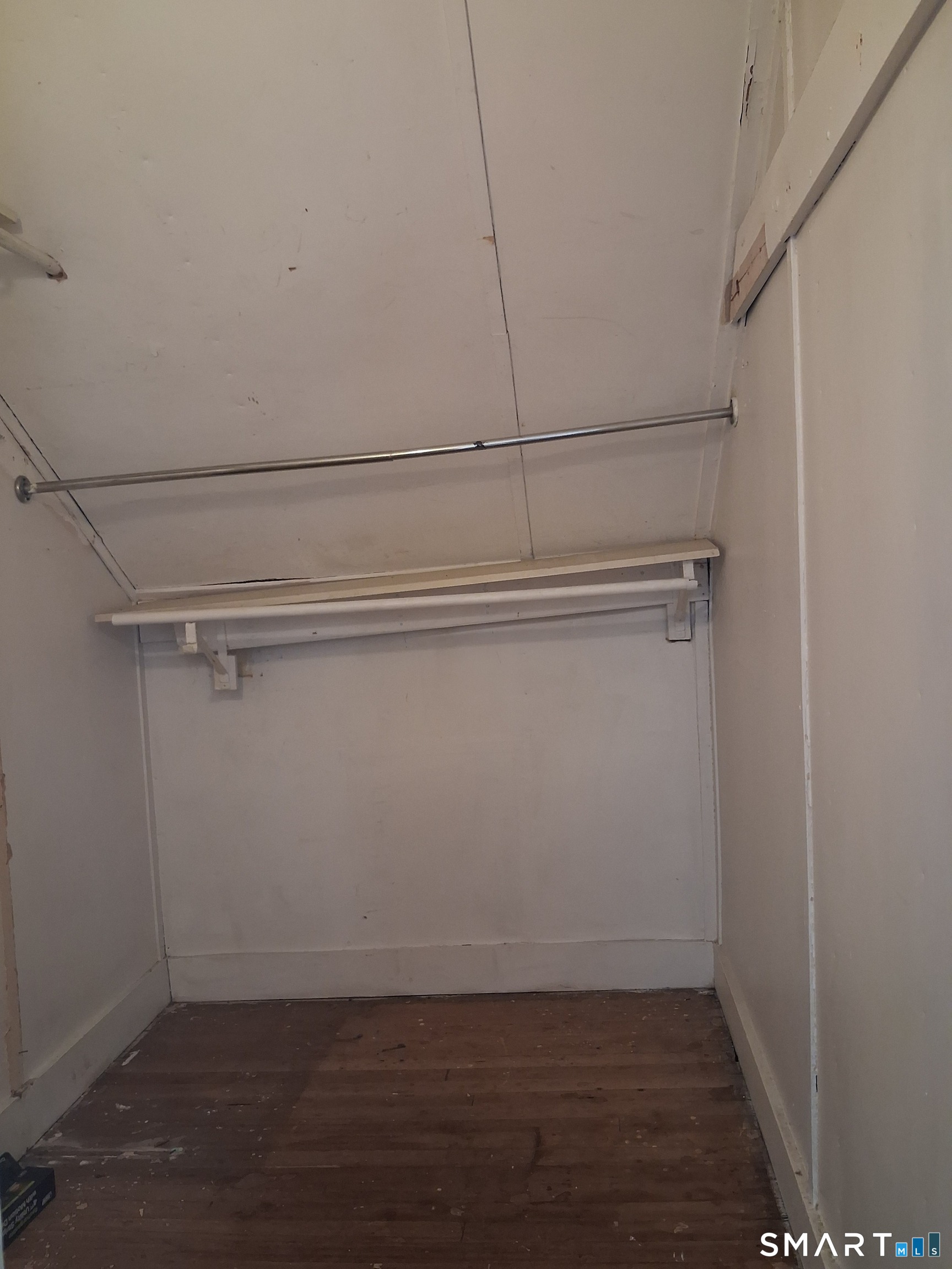 26 4th Street Hamden, CT 06514 - Photo 28 of 40 a view of an empty walk in closet