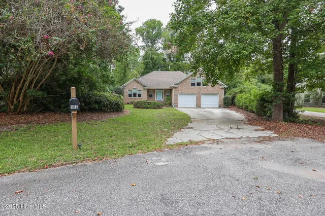 $475,000 | 107 Ridge Road, Hampstead, NC 28443