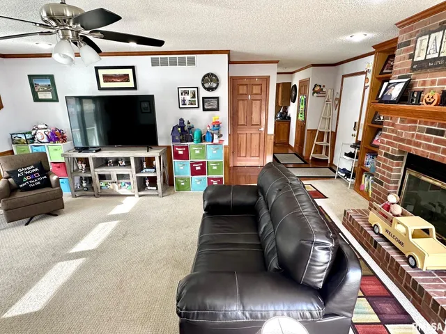 $329,900 | 307 Westwinds Drive, Jacksonville, IL 62650