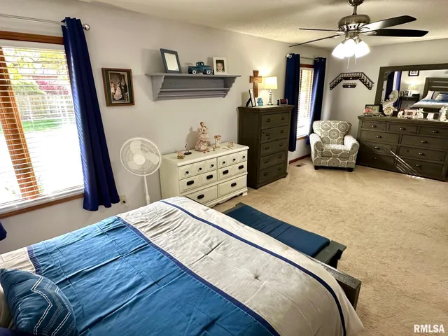 $329,900 | 307 Westwinds Drive, Jacksonville, IL 62650