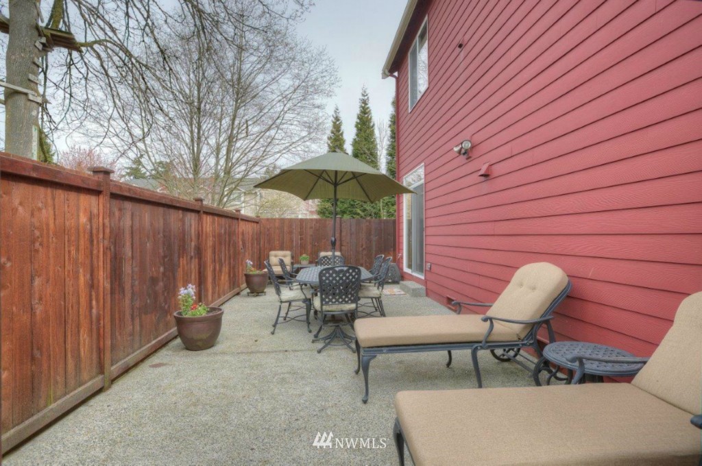 11934 Northeast 162nd Place Bothell, WA 98011 - Photo 17 of 17 Gallery Image 17
