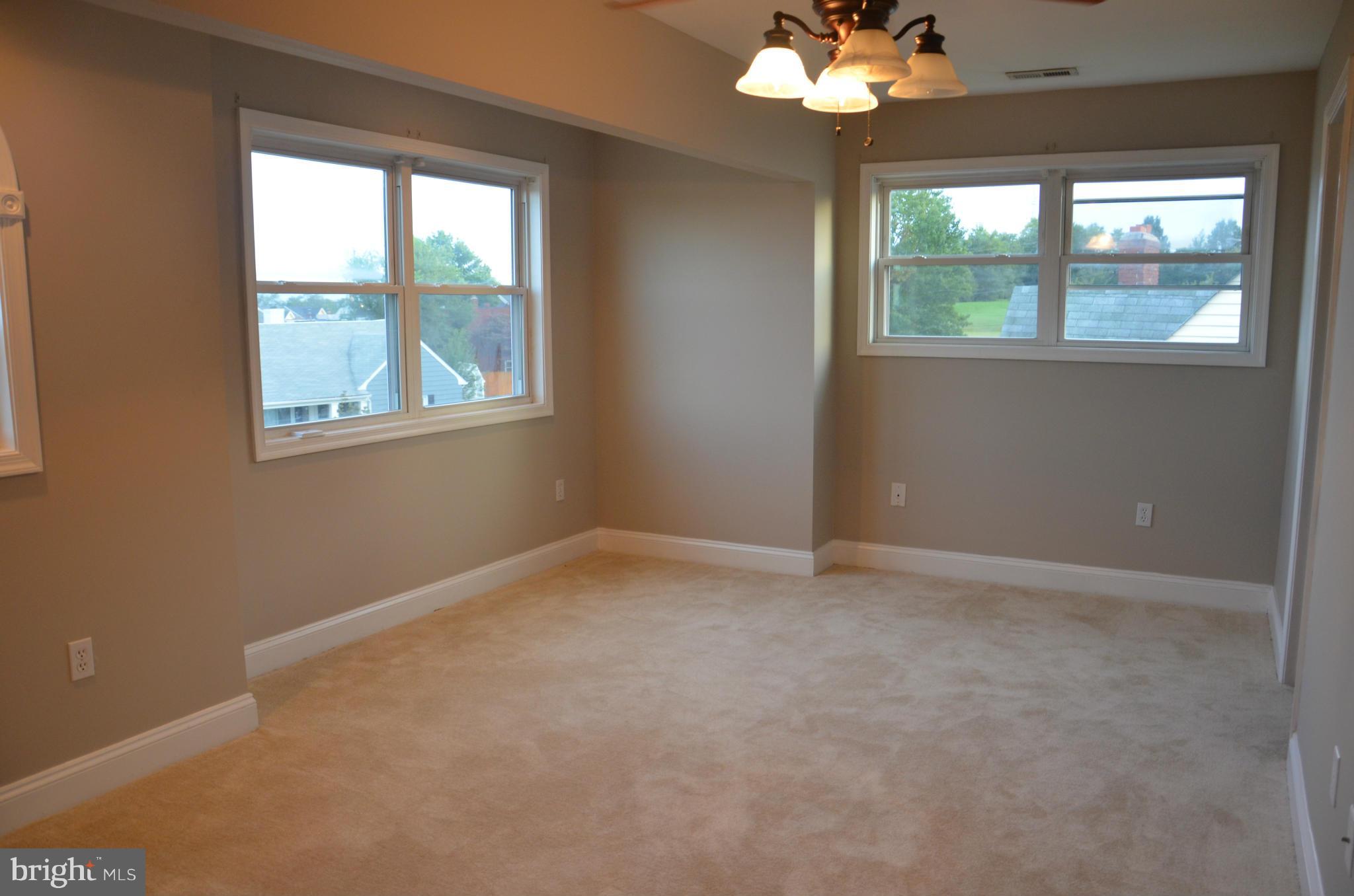 3920 Inner Circle Baltimore, MD 21225 - Photo 6 of 17 Bedroom (Master)