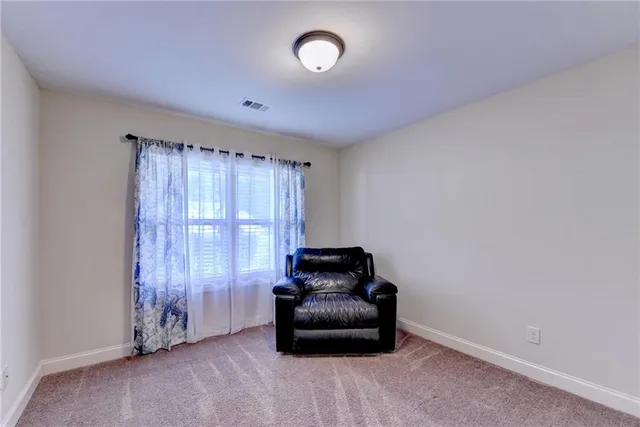 a view of livingroom with furniture