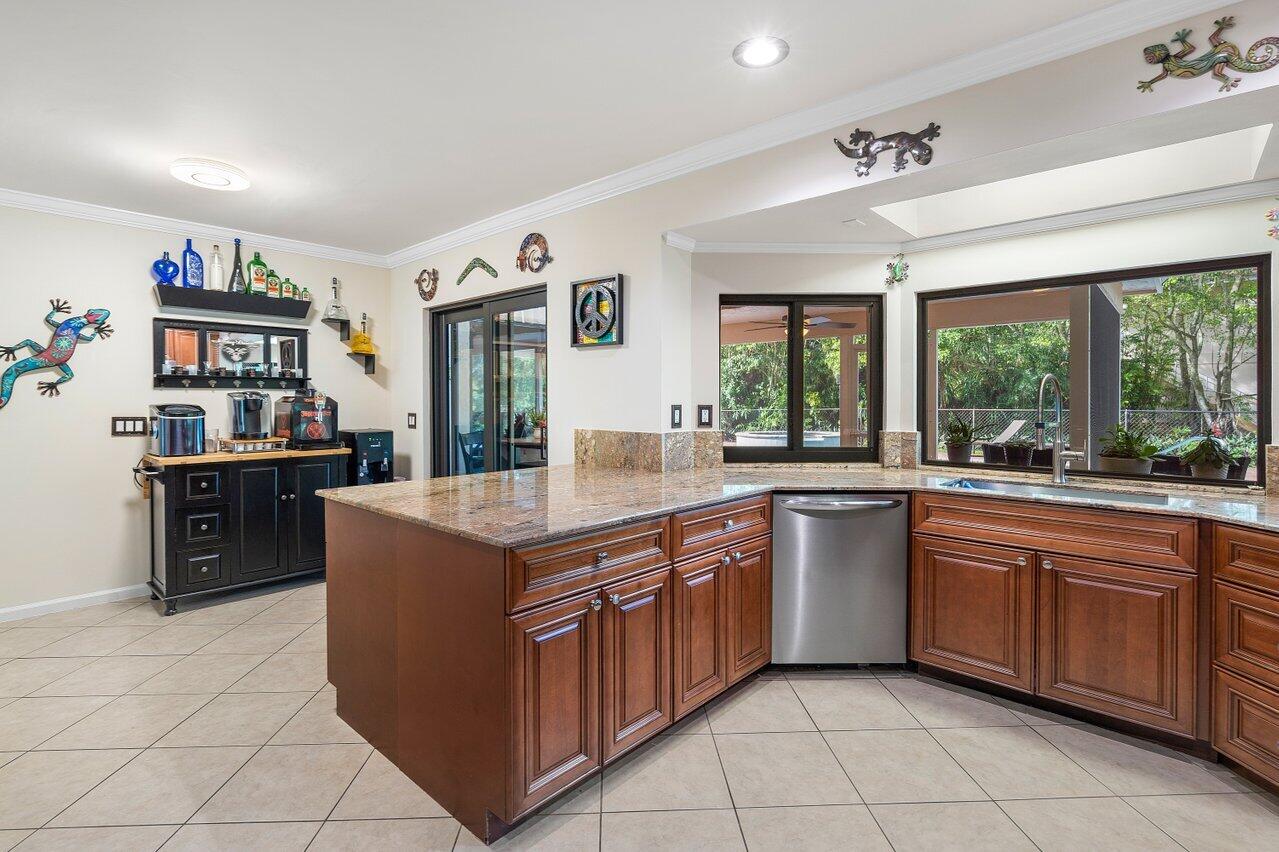 5515 Colbright Road Lake Worth, FL 33467 - Photo 12 of 58 Kitchen