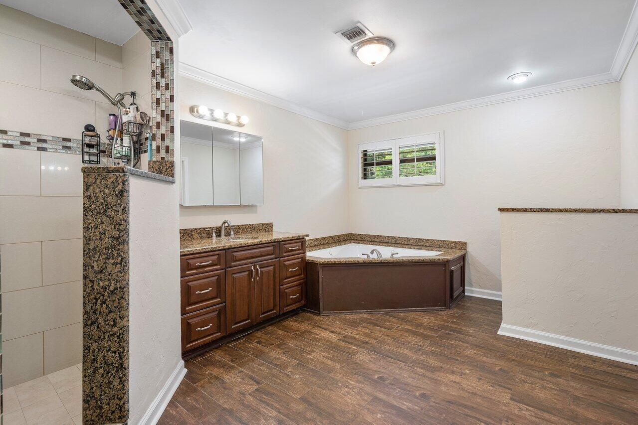 5515 Colbright Road Lake Worth, FL 33467 - Photo 29 of 58 primary bathroom