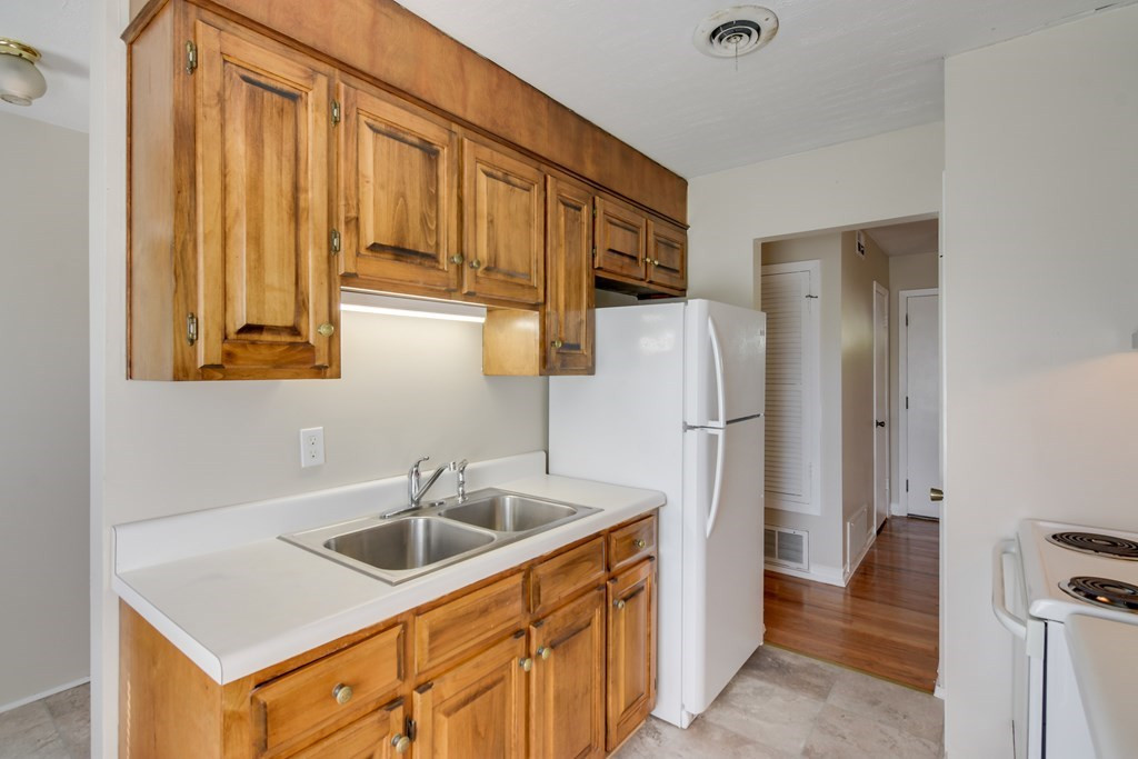 2120 Rosier Road Augusta, GA 30906 - Photo 14 of 27