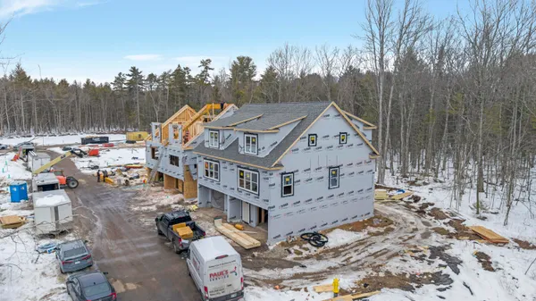 $597,900 | 8 Creekside, Unit 9, Kennebunkport, ME 04046