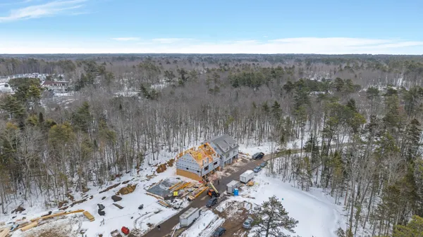 $597,900 | 8 Creekside, Unit 9, Kennebunkport, ME 04046