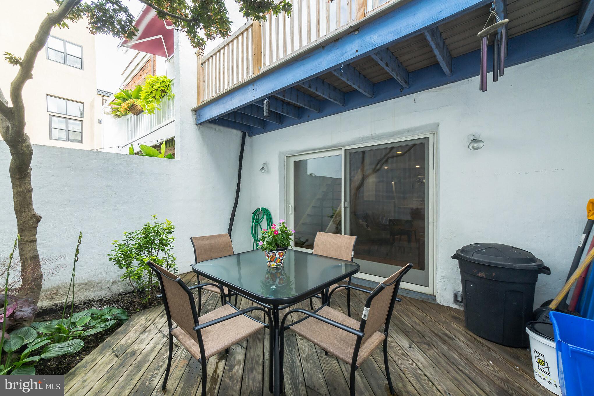 1032 Waverly Street Philadelphia, PA 19147 - Photo 14 of 30 a view of a outdoor seating area with furniture