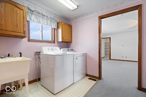 $349,000 | 3 East County Road 900 North, Lizton, IN 46149