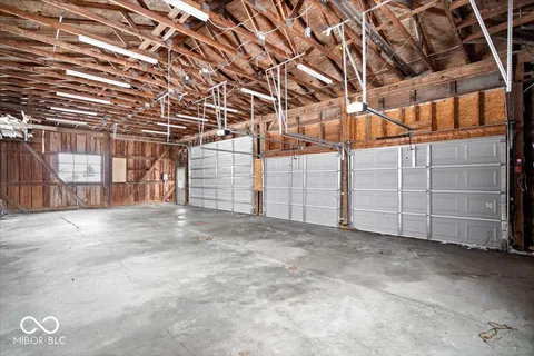 $349,000 | 3 East County Road 900 North, Lizton, IN 46149